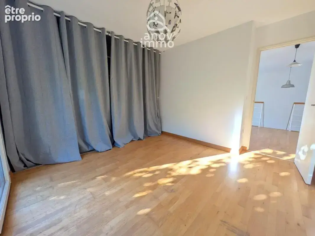 Maison Récente de 156m2 sur 1600m2 à Saint Martin d'Uriage - photo 5