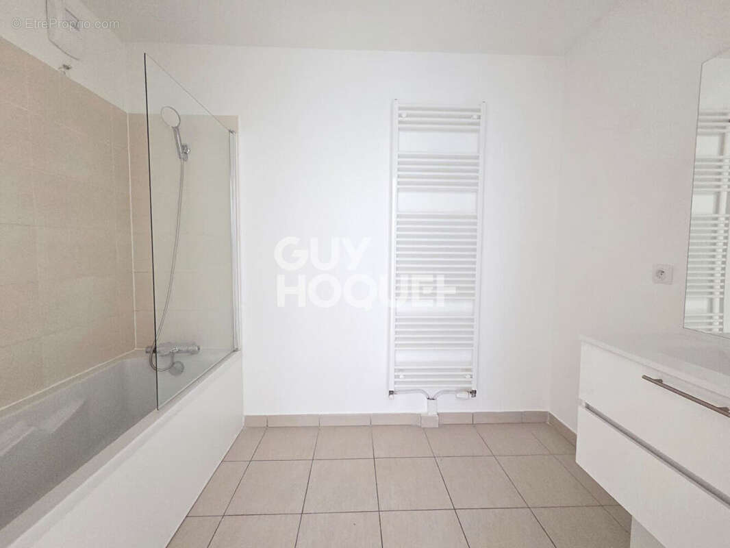 Appartement à RILLIEUX-LA-PAPE