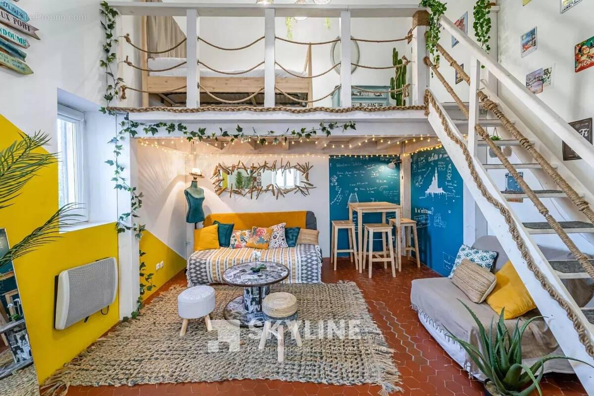 Appartement à MARSEILLE-2E