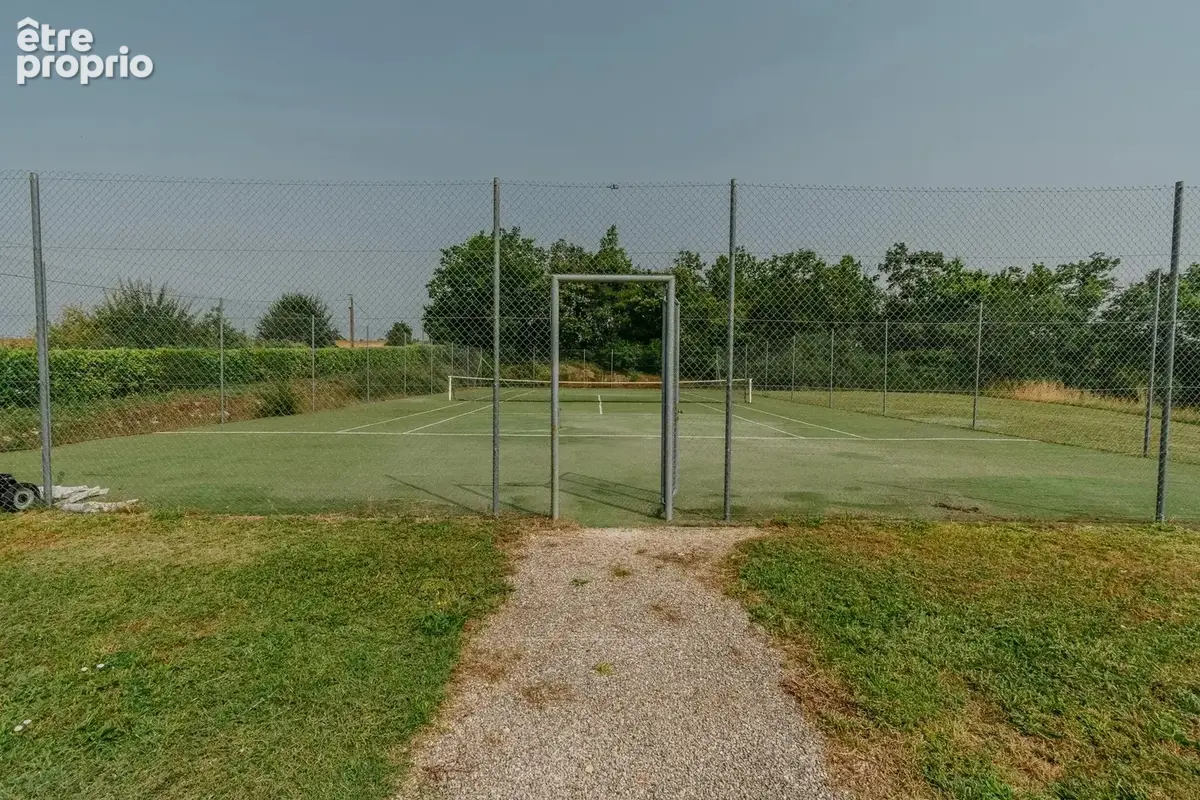 Jolie maison en pierre, maison d'amis, piscine et tennis - photo 20