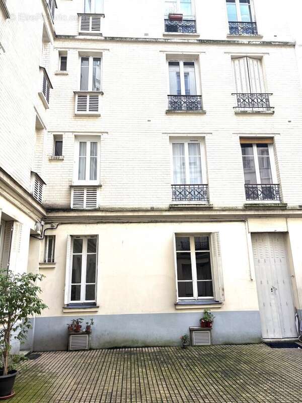 Appartement à PARIS-19E
