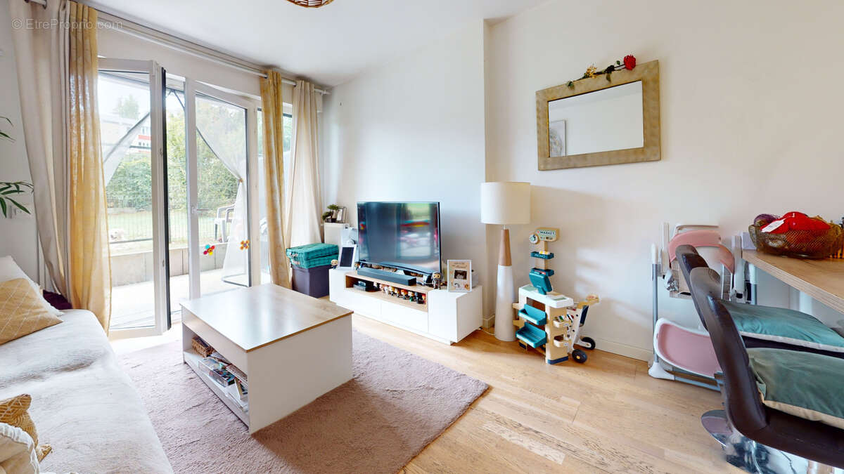 Appartement à EPINAY-SUR-SEINE