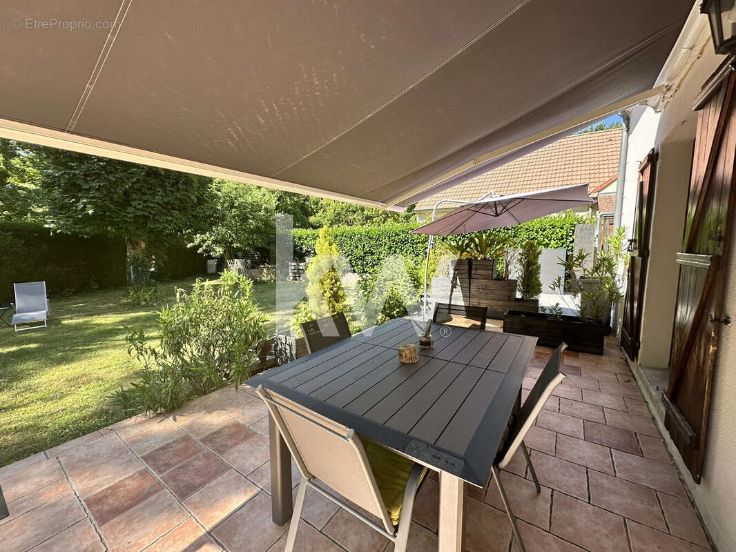 Maison 170 m² à Saint-Jean-De-Braye  - photo 2