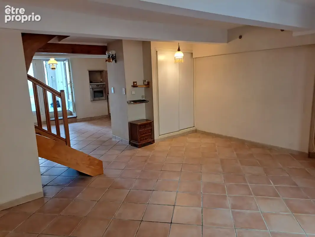 Maison d’environ 110m2 habitable avec une cour intérieure de 30m2. - photo 3