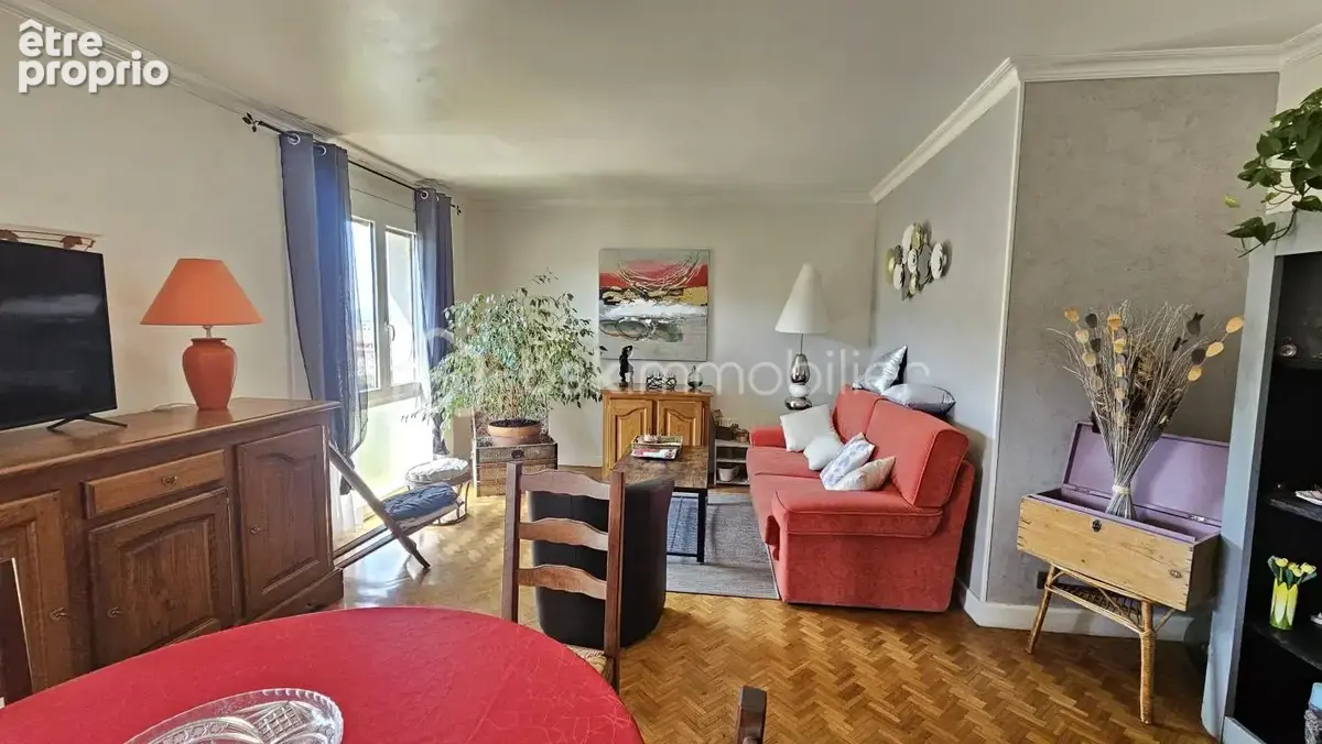 Appartement T3 75 m² + cave et garage - photo 2