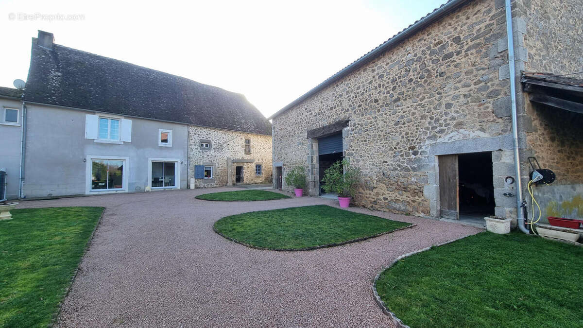 20251218_144619 - Maison à PIEGUT-PLUVIERS