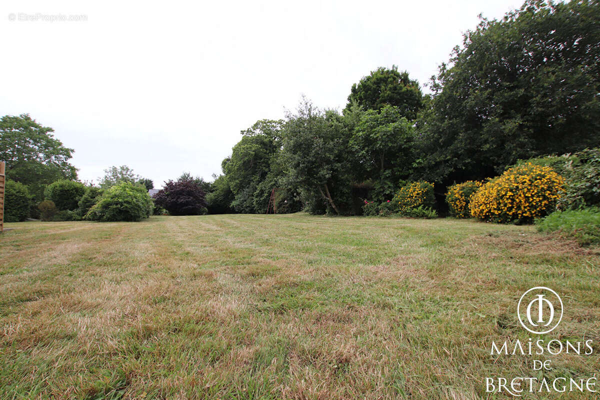 Terrain à RIEC-SUR-BELON