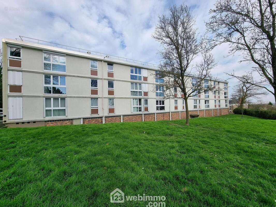 Appartement à VILLENEUVE-LE-ROI