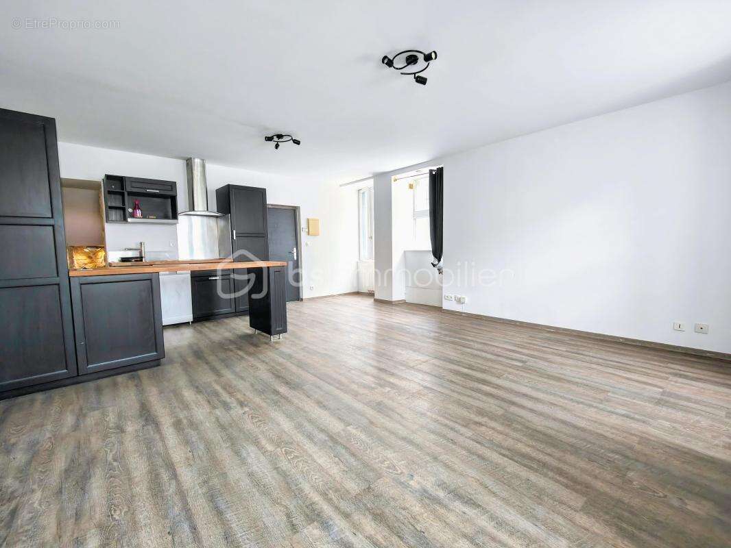 Appartement à BEYNES