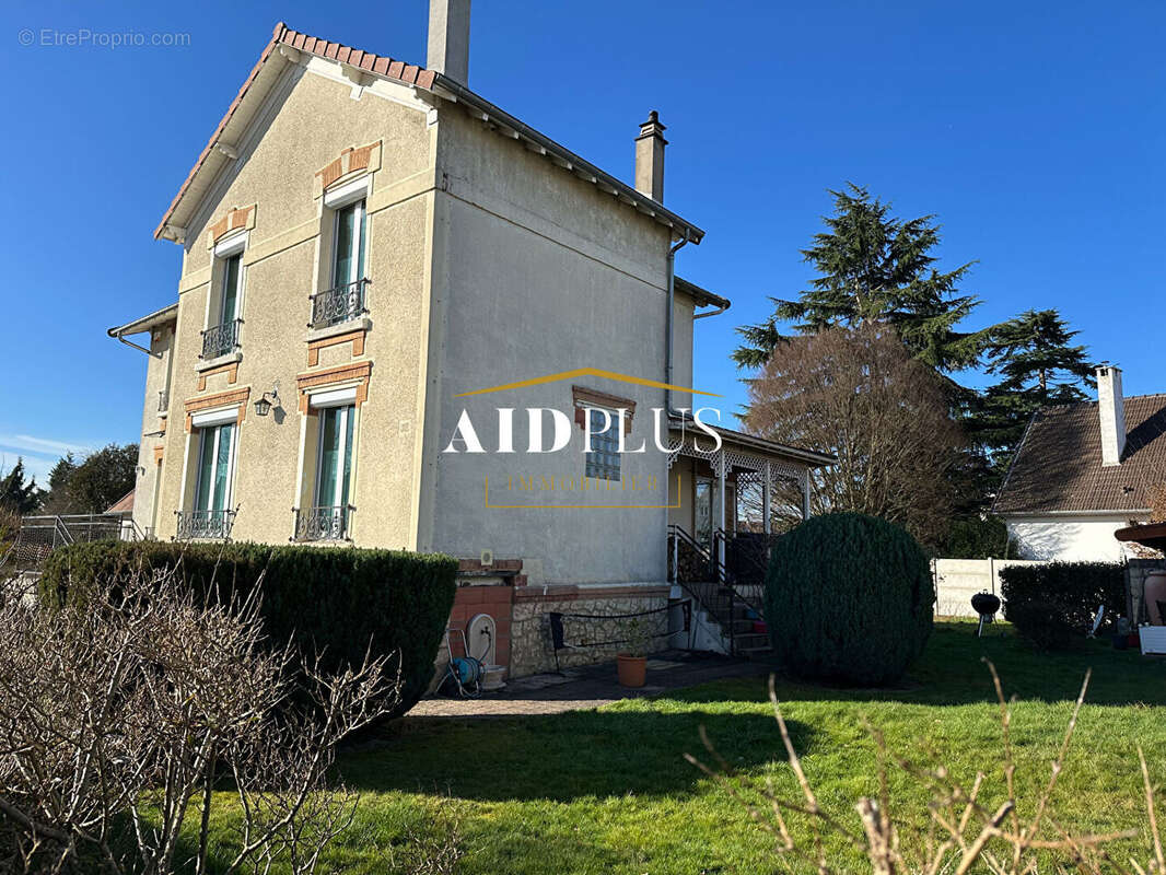 Maison à SAINT-PRIX