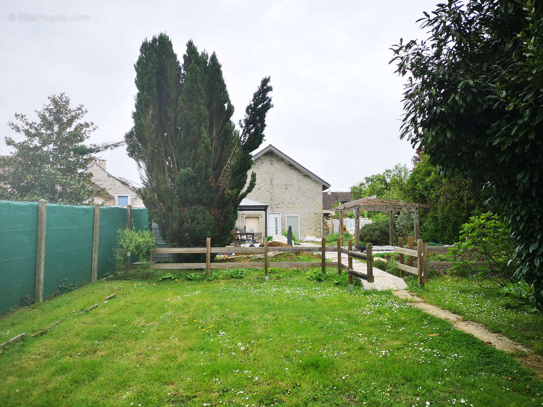 Maison à LA FERTE-ALAIS