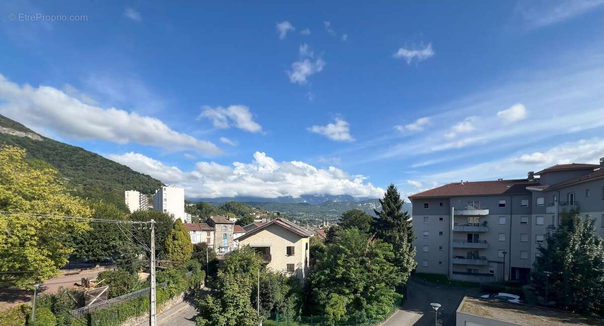 Appartement à VOIRON