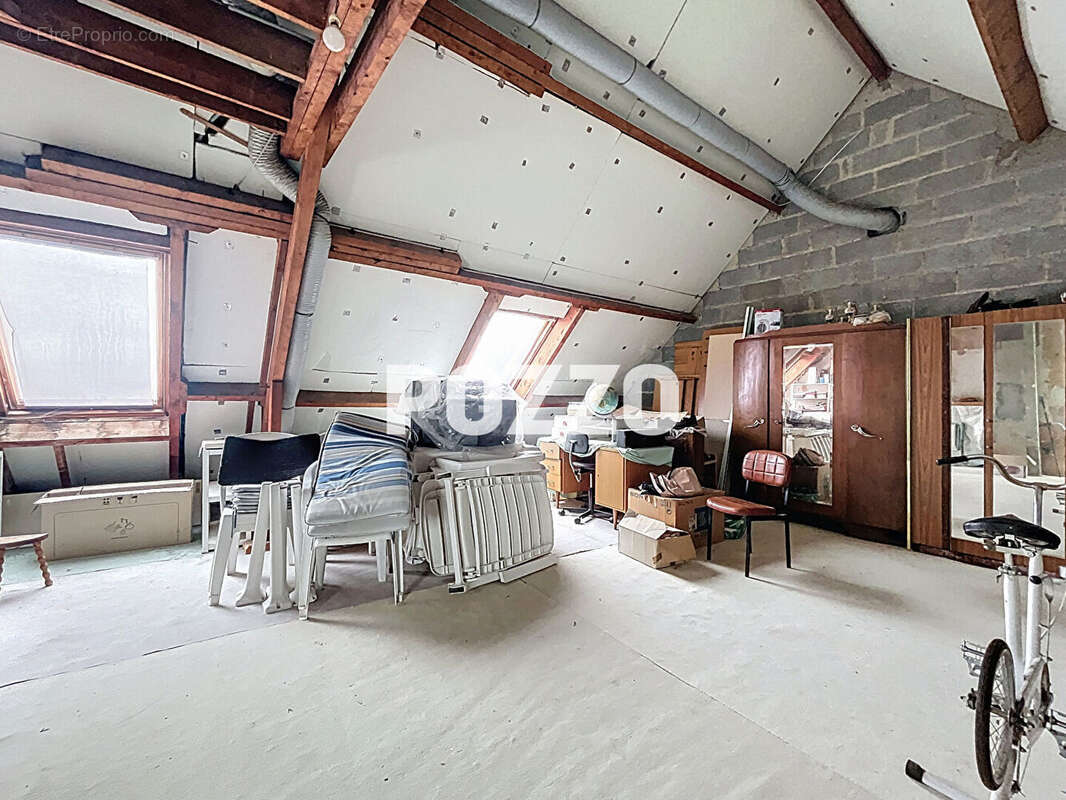 Maison à SAINT-HILAIRE-DU-HARCOUET