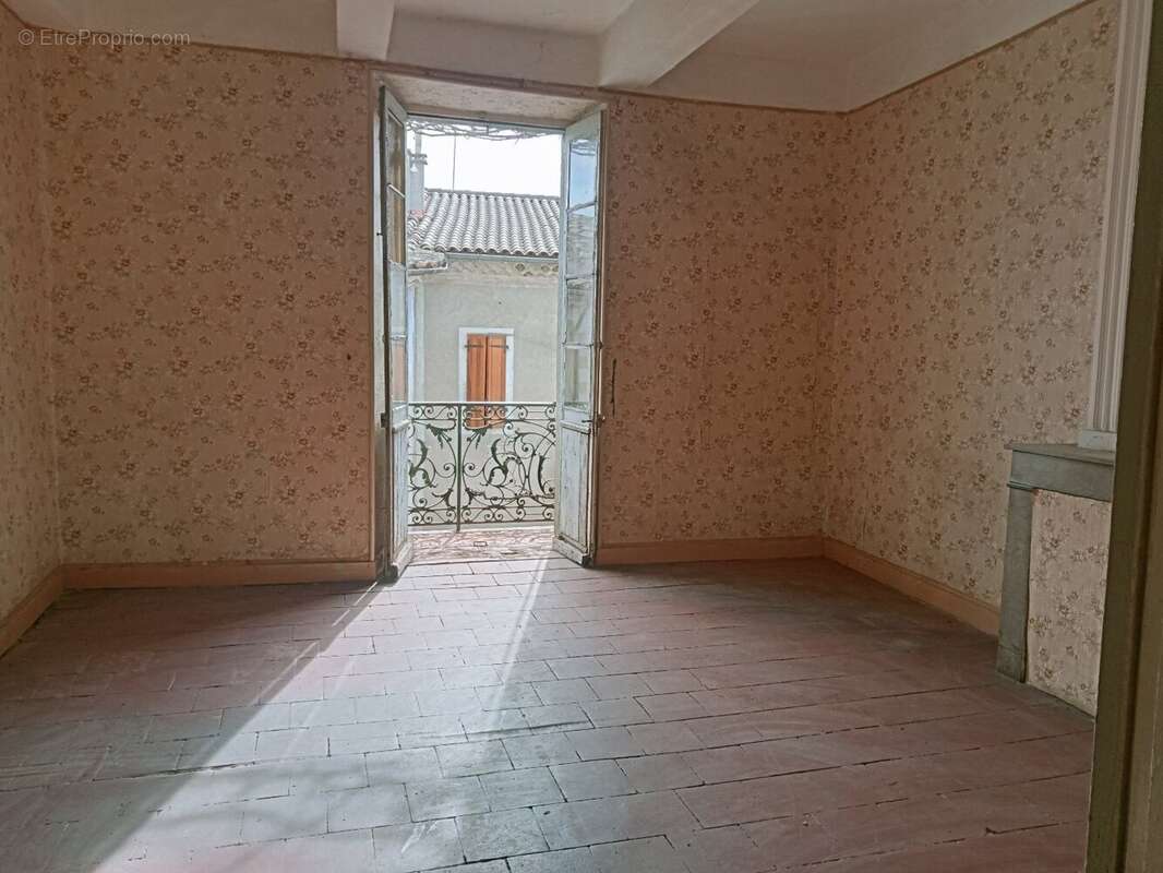 Maison à DURFORT-ET-SAINT-MARTIN-DE-SOSSENAC