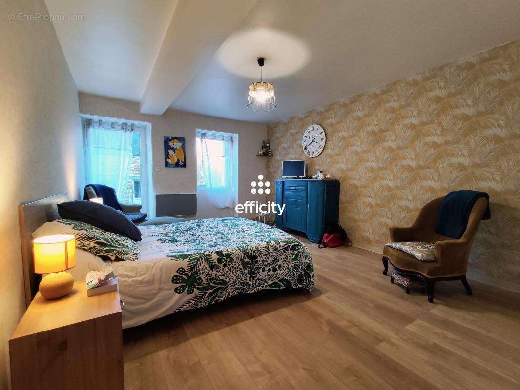 Maison à SIXT-SUR-AFF