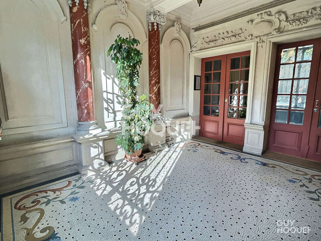 Appartement à AUBERVILLIERS