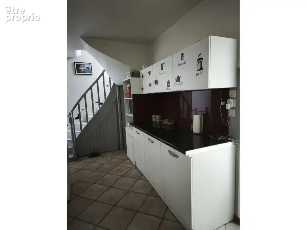 Maison 5 pièces 111 m² à vendre à Cirieres (79140) - photo 2