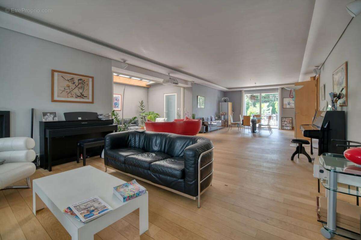 Maison de 7 pièces de 269 m² à Toulouse - photo 2