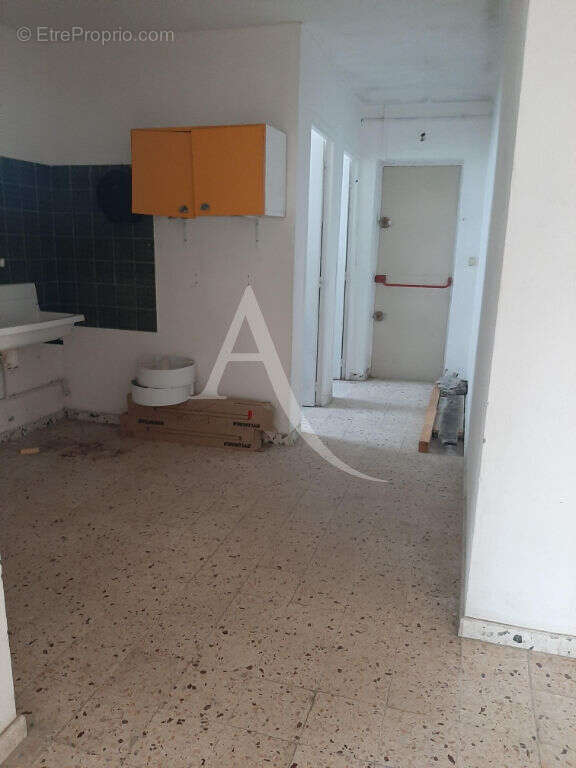 Commerce à L&#039;ISLE-JOURDAIN