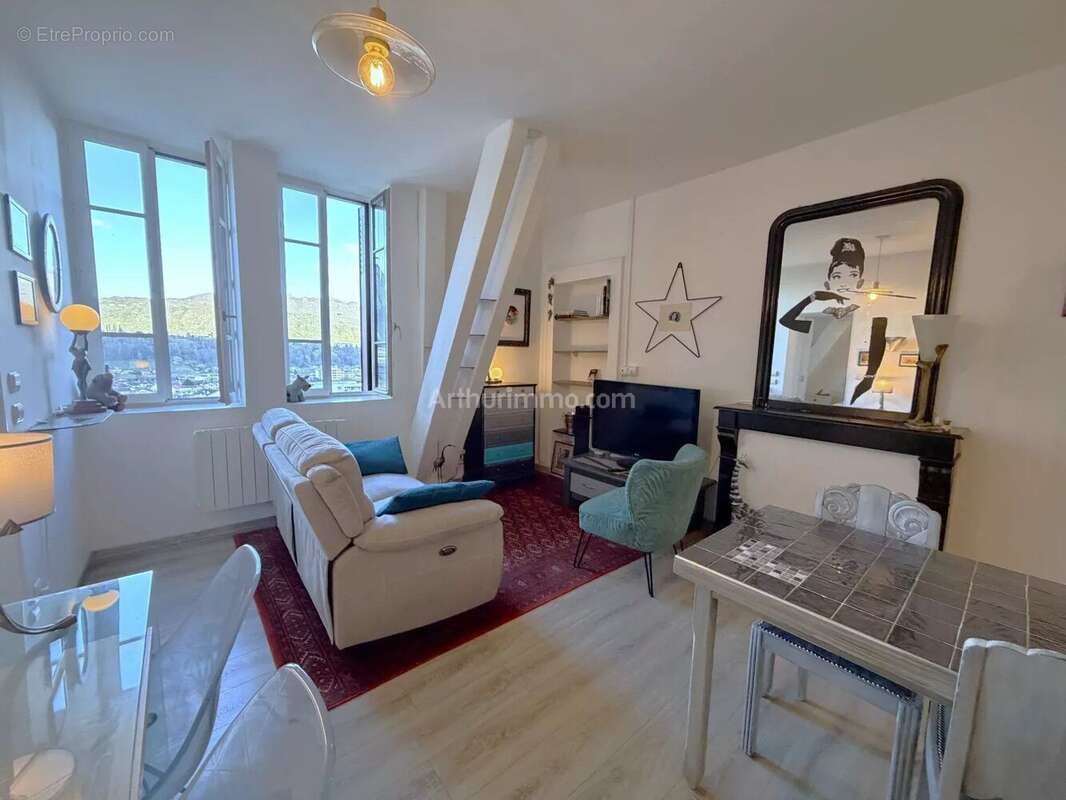 Appartement à AIX-LES-BAINS