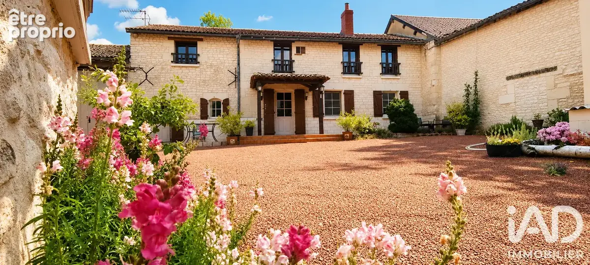 Photo 1 - Maison à LA TOUR-SAINT-GELIN