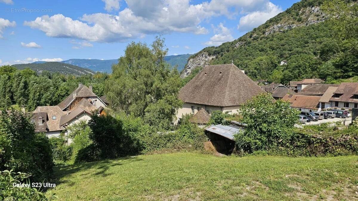 Terrain à CHANAZ