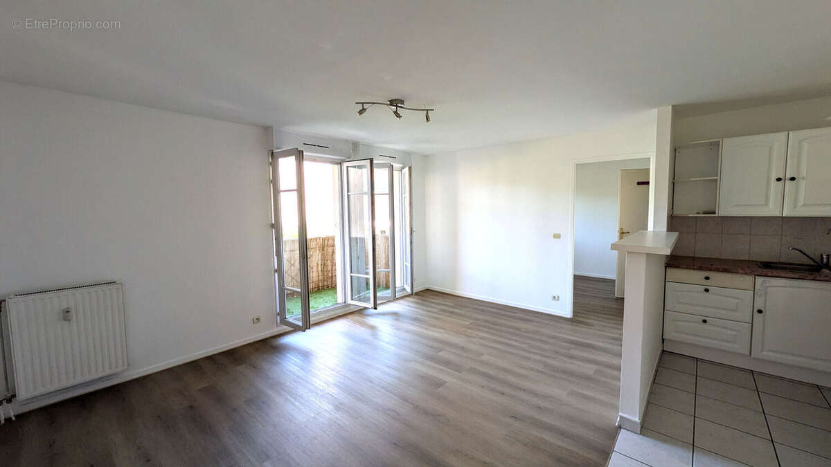 Appartement 40 m² à Eragny  - photo 4