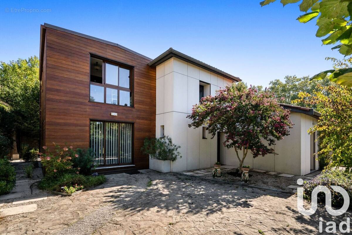 Photo 1 - Maison à LYON-9E