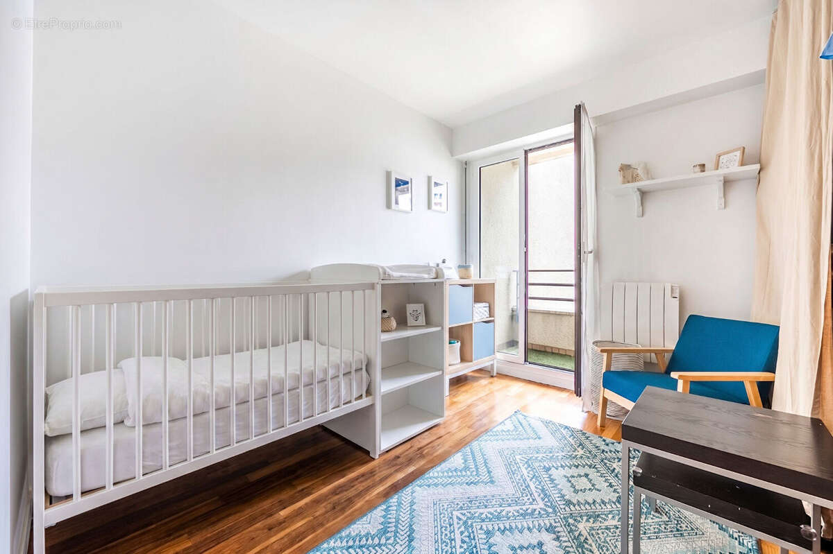 Appartement à PARIS-12E