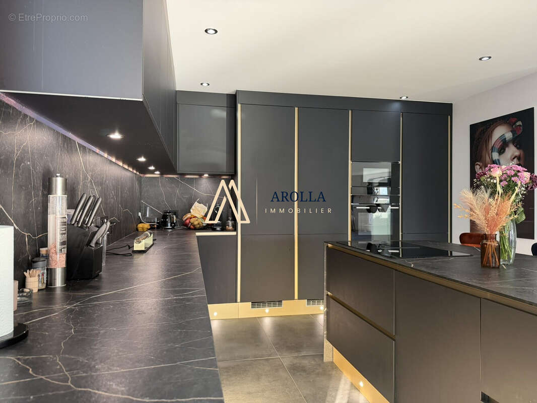 Maison à SAINT-JEOIRE-PRIEURE