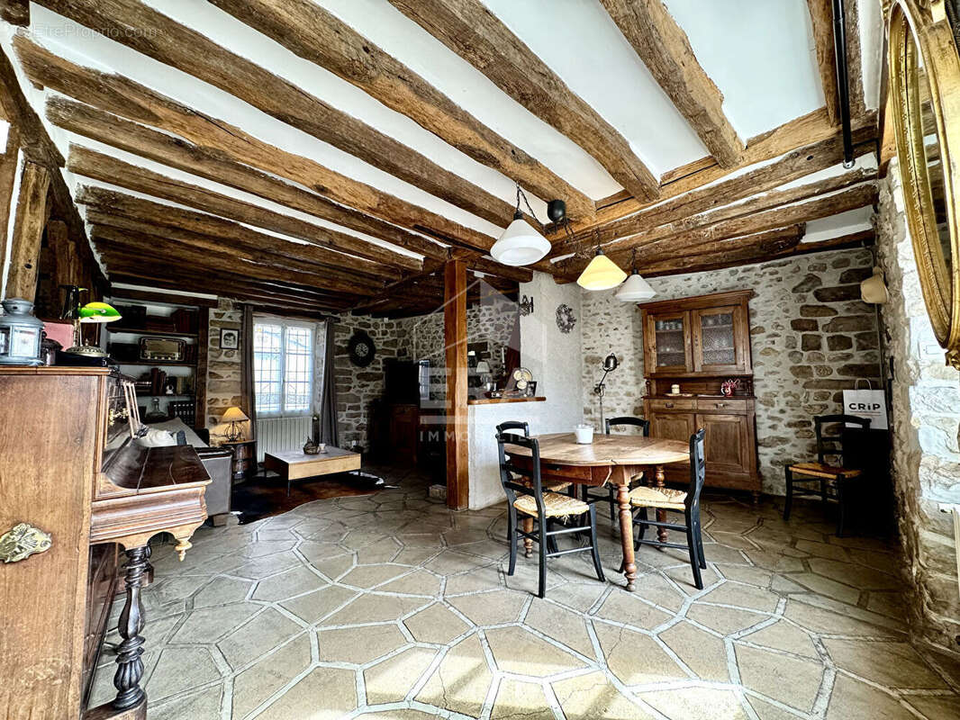 Maison à BALLANCOURT-SUR-ESSONNE