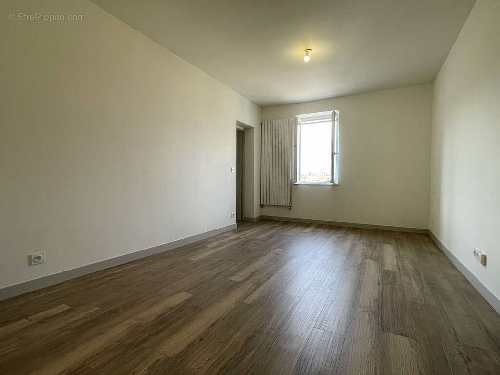 Appartement à VILLARD-BONNOT