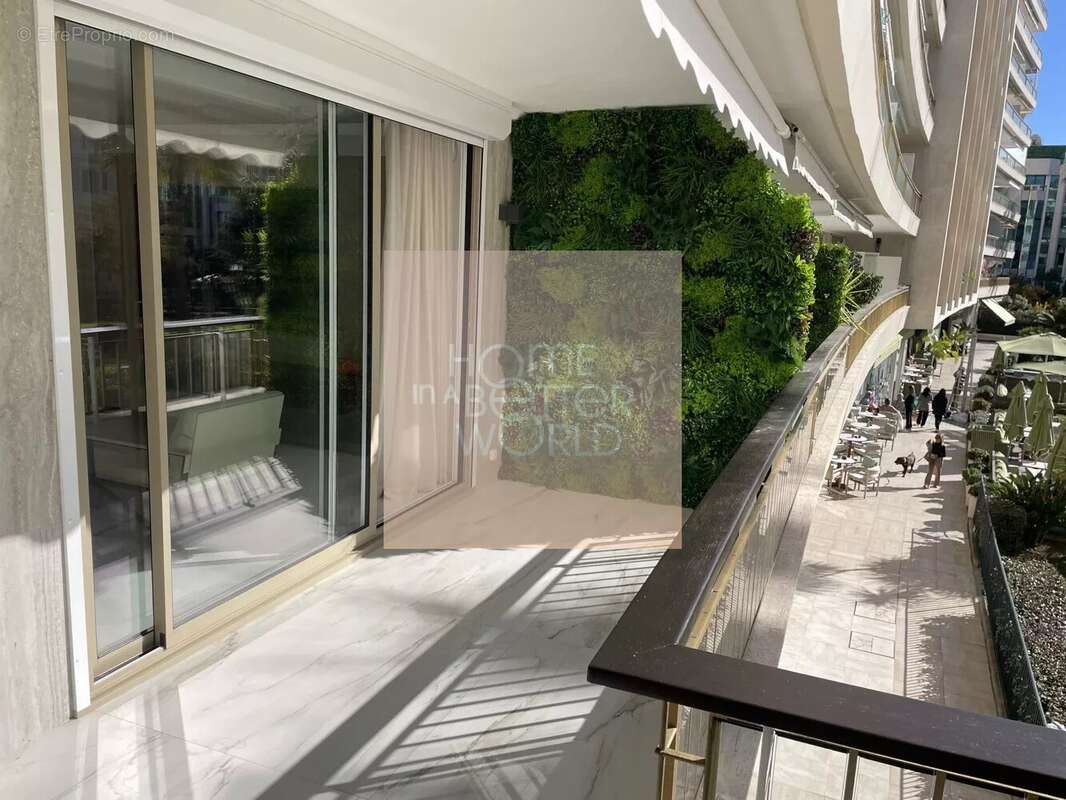 Appartement à CANNES