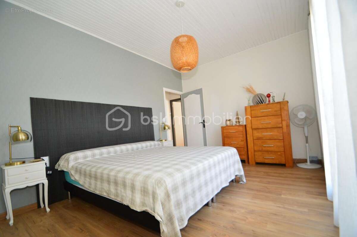 Villa T4 avec atelier et 710 m2 terrain - photo 13