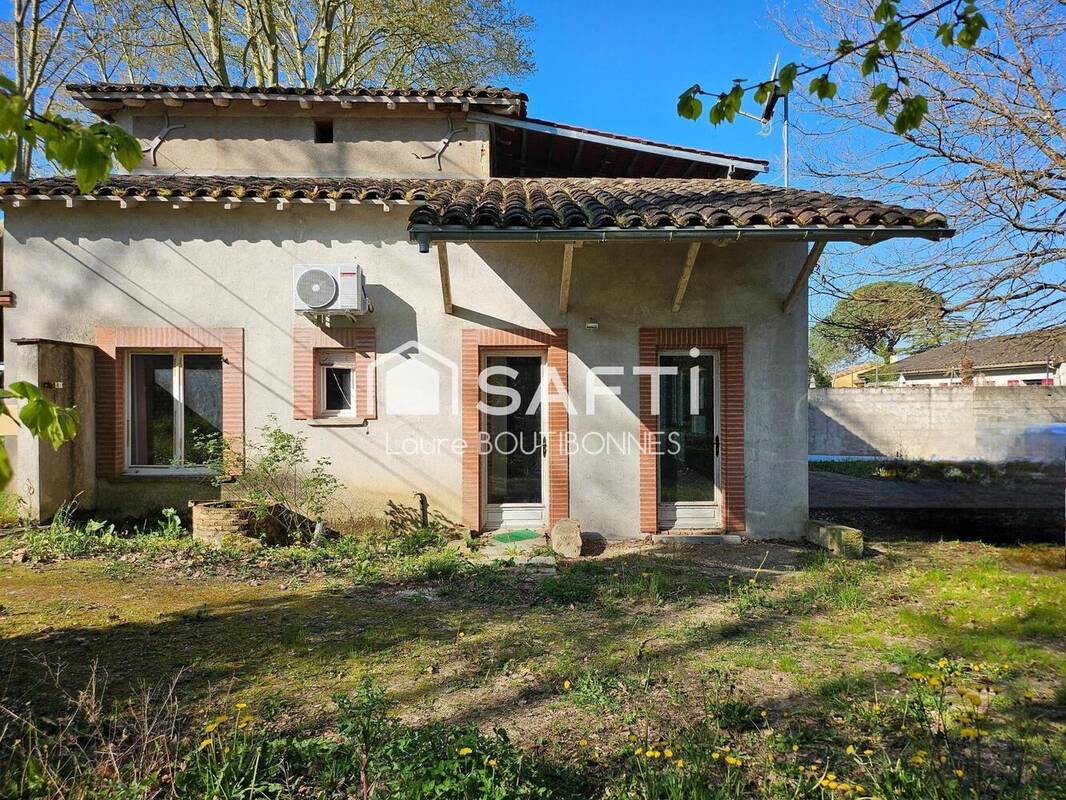 Photo 1 - Maison à SAINT-SULPICE