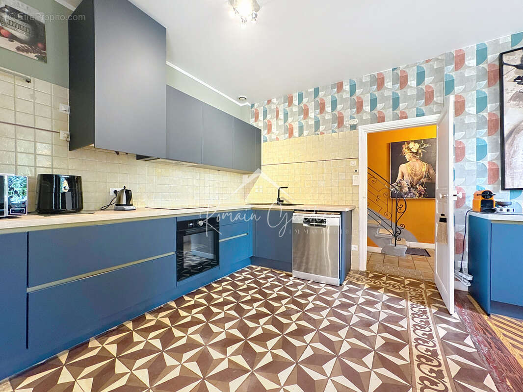 Maison f5 de 147 m2 sur son terrain de 1144 m2 - photo 6