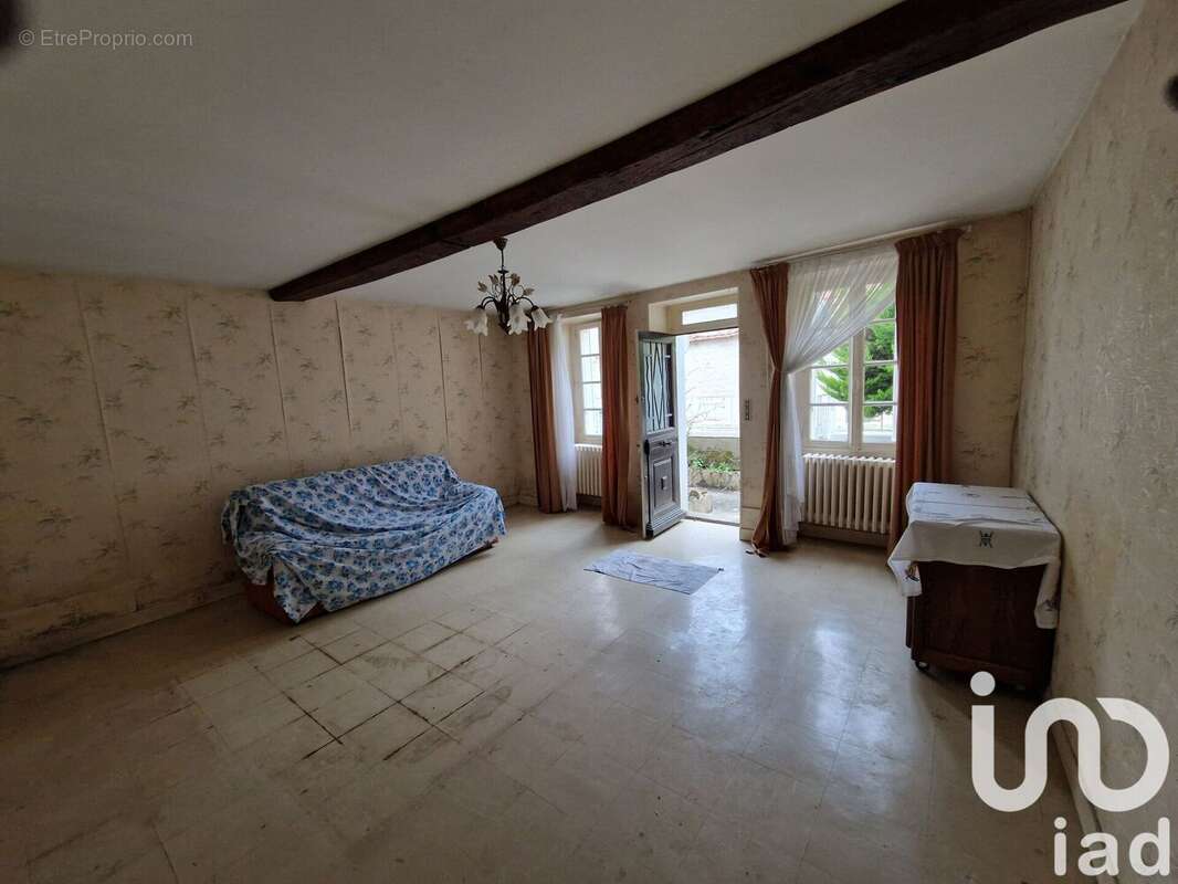 Photo 2 - Maison à CRUZY-LE-CHATEL