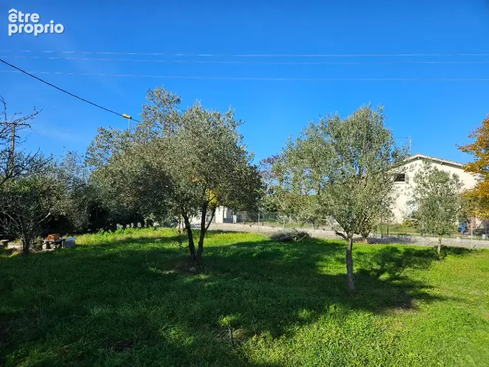 Terrain à VILLATE