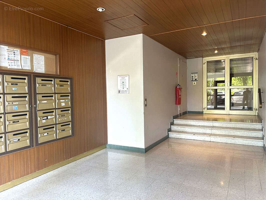 Appartement à FRESNES