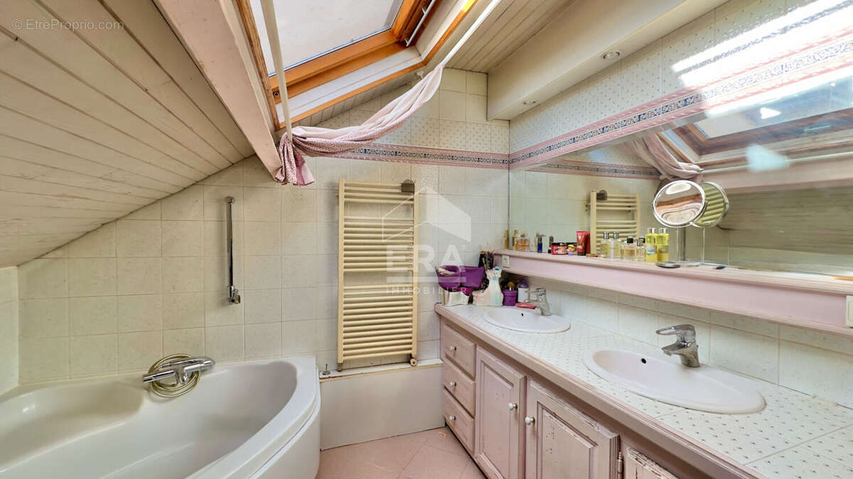 Maison à ATHIS-MONS