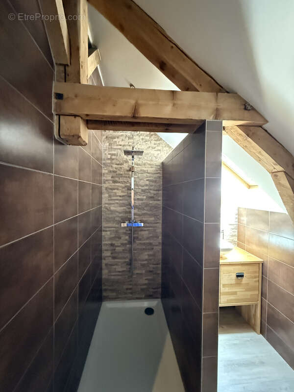 Appartement T4 en Duplex avec terrasse - photo 7