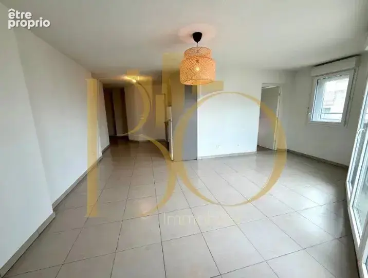 Appartement 3 pièces de 66 m² avec terrasse et double stationnement - photo 6