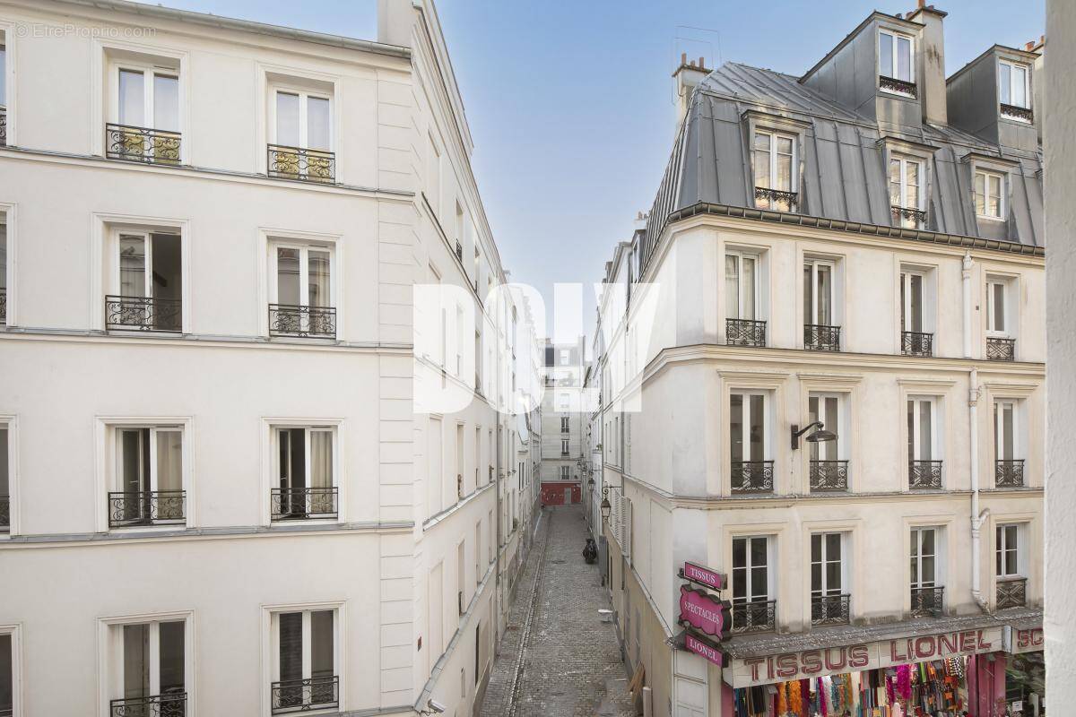Appartement à PARIS-18E