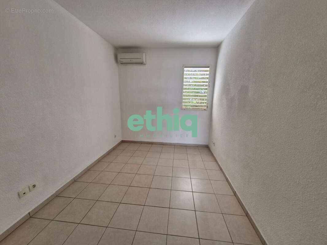 Appartement à LAMENTIN