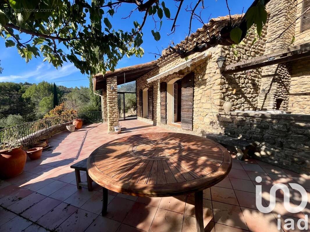 Photo 1 - Maison à SALON-DE-PROVENCE