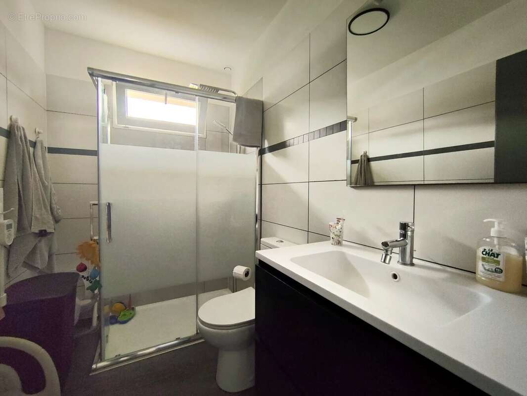 Maison à SAINT-MICHEL-DE-RIEUFRET