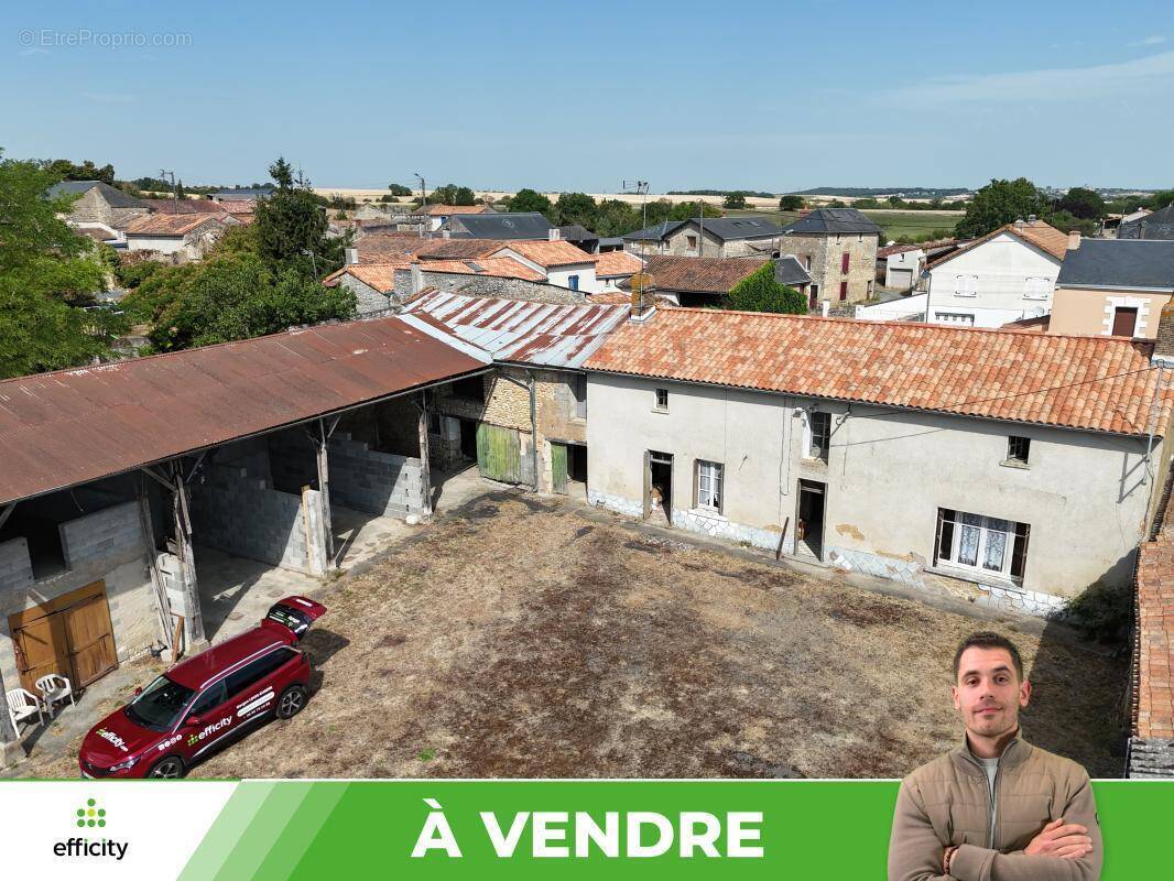 Maison à MARNES