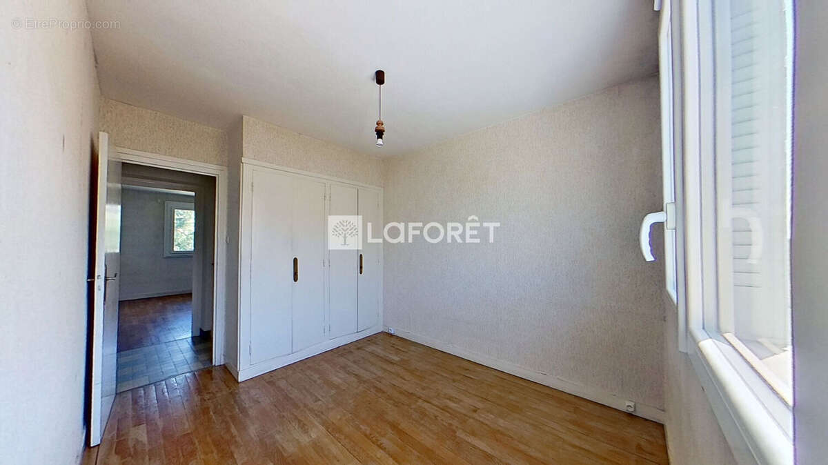Appartement à BRON