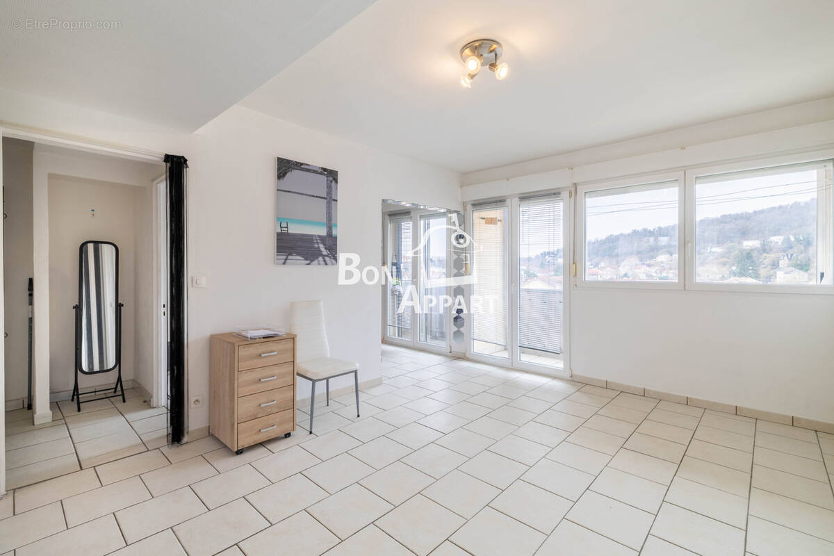 Appartement à JOEUF