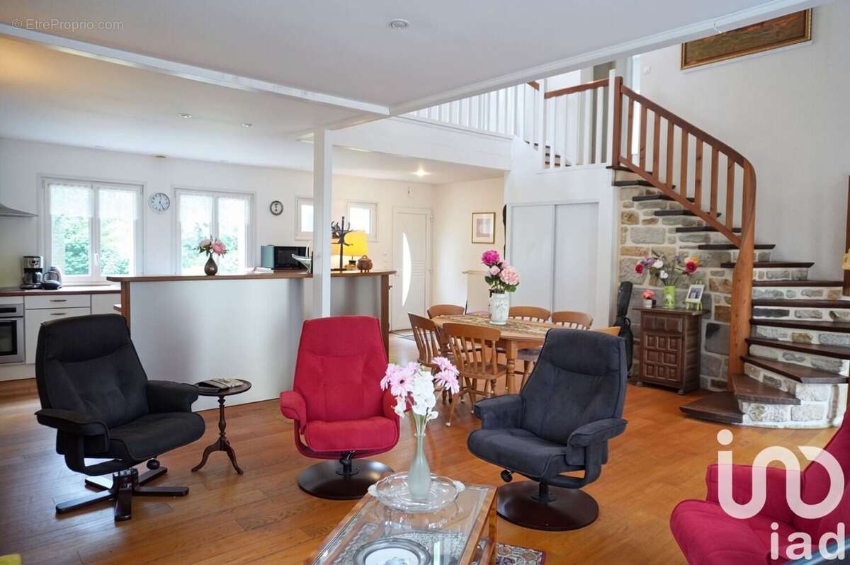 Photo 7 - Maison à PLOUNEVEZ-LOCHRIST